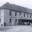Stejn� budova ve 20 letech