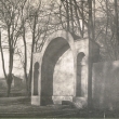 V�klenk ve zdi obory st�val naproti kapli�ce. Dnes ji� po n�m nen� pam�tky
